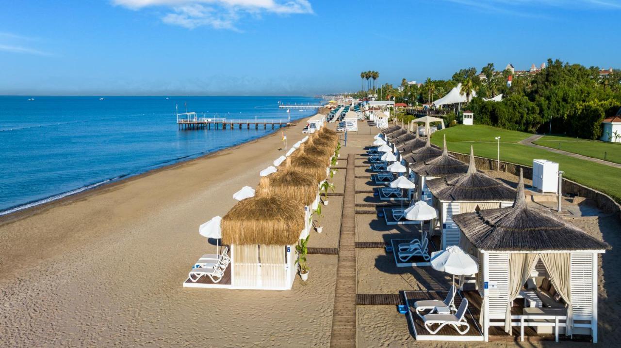 Sirene Belek Hotel Exteriér fotografie The beach at the resort