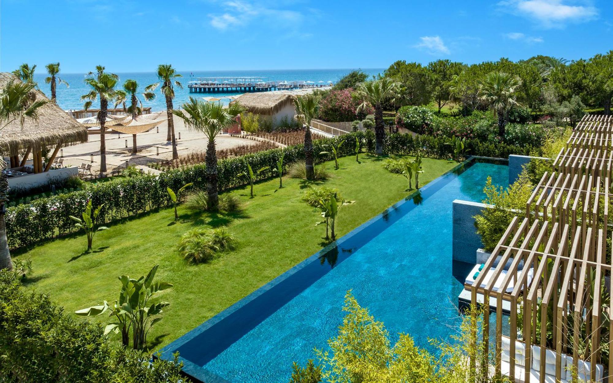 Sirene Belek Hotel Exteriér fotografie The resort's pool
